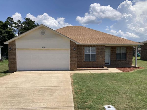 609 Scenic , Heber Springs, AR 72543