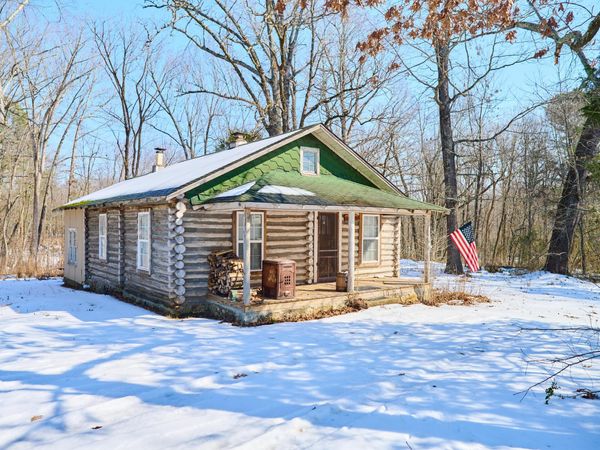 1729 US-63, Williford, AR 72482