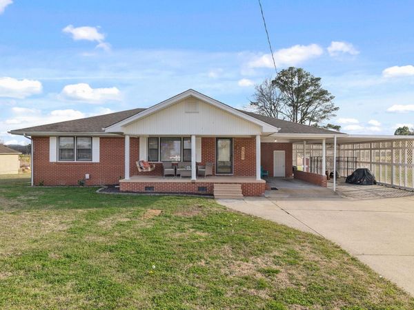 2700 Ricks Ln, Leighton, AL 35646