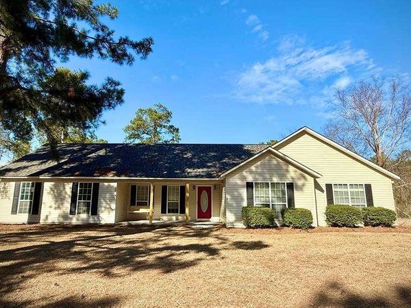 14 Quail Circle, Hazlehurst, GA 31539