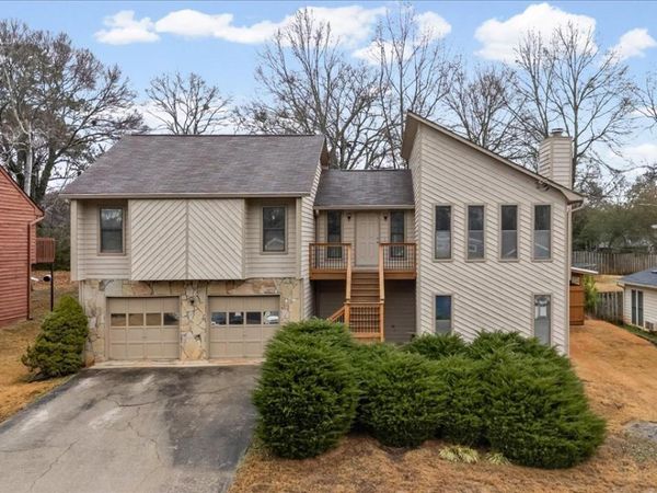 321 Roses Creek Drive, Lawrenceville, GA 30044