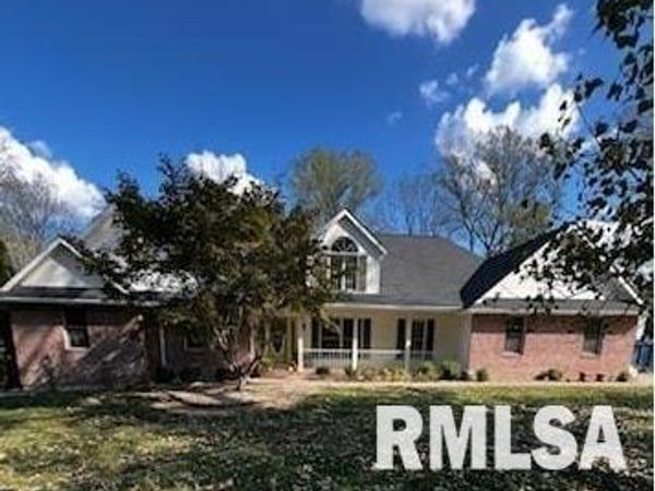 7082 State Route 152 Highway , Duquoin, IL 62832