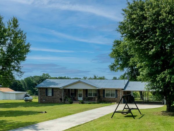 423 Shady Grove Rd , Flintville, TN 37335