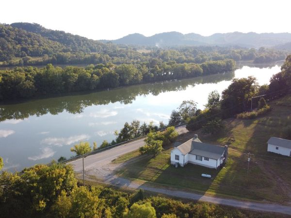2740 Gladdice Hwy , Whitleyville, TN 38588