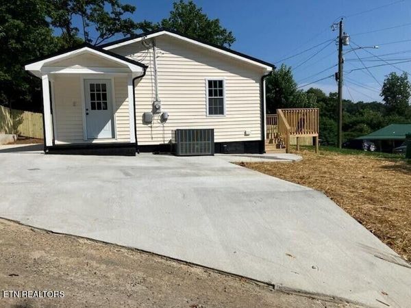 1486 Short St , Morristown, TN 37814