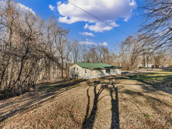 3419 Halliburton Cir , Palmyra, TN 37142