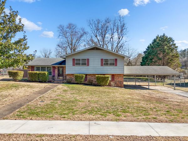 107 Hamel Drive , Chickamauga, GA 30707