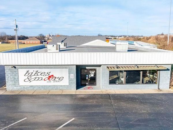 200 Sivley Rd , Hopkinsville, KY 42240