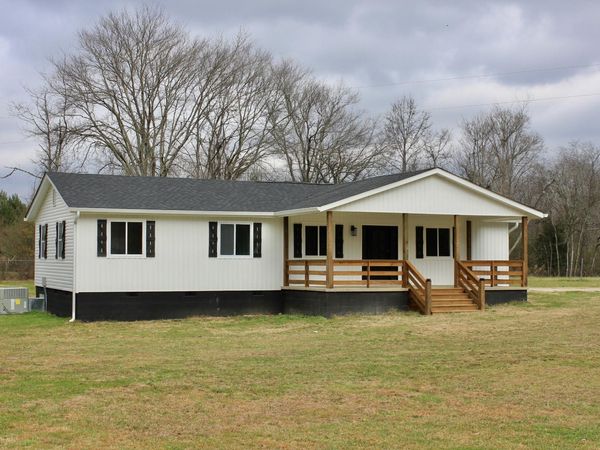 1023 Tram Rd , Tracy City, TN 37387