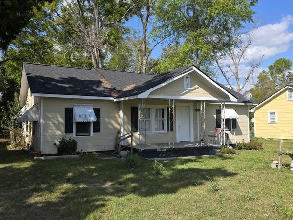 421 Plum Avenue, Millen, GA 30442