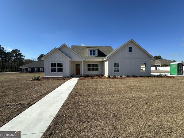 69 Packer Pride Drive SE, Moultrie, GA 31788