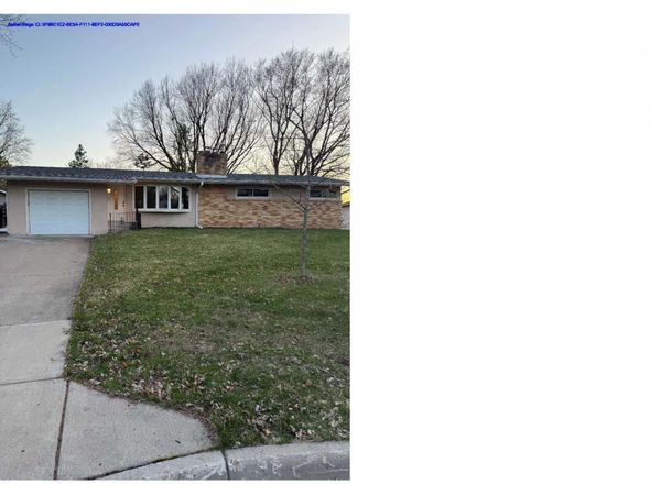 2474 Helen Court , North Saint Paul, MN 55109