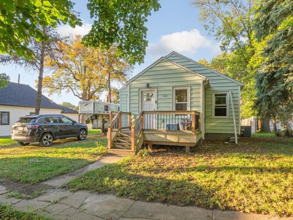 106 6th Avenue E, Ellendale, MN 56026