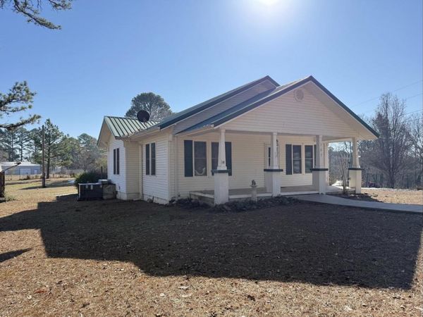 157 Cammack N , Evening Shade, AR 72532