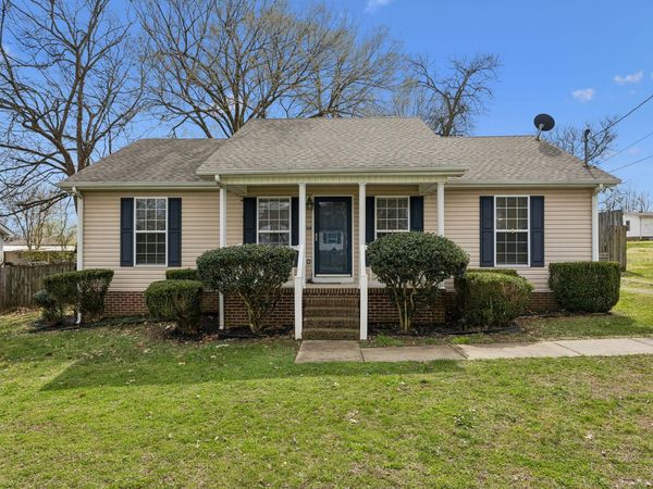 1395 W Lane St , Shelbyville, TN 37160