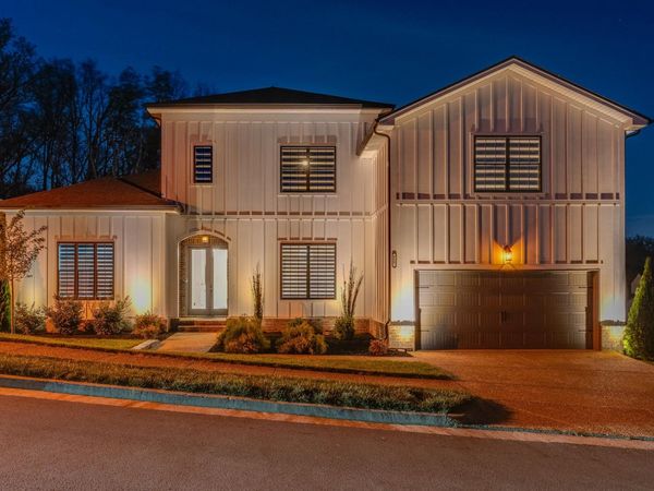 717 Summit Oaks Ct , Nashville, TN 37221