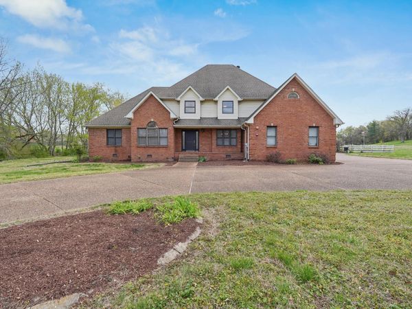 255 Palmer Rd , Lebanon, TN 37090