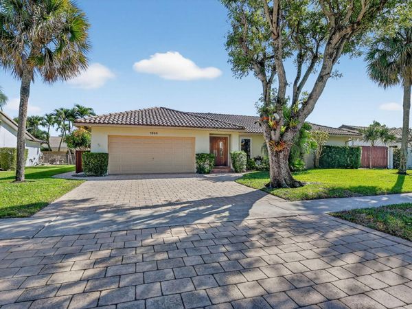 1966 SW 8th Avenue, Boca Raton, FL 33486