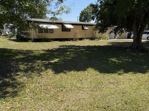 1106 NE 31st Terrace, Okeechobee, FL 34972