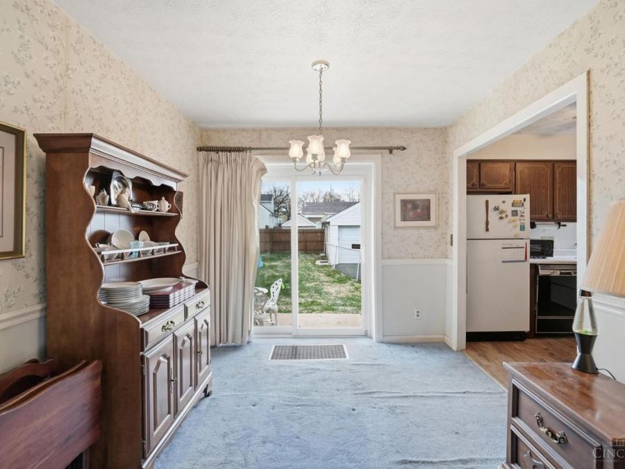 4009 St Johns Terrace, Deer Park, OH 45236 Photo 8