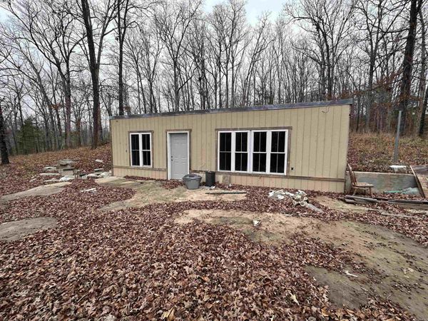 1290 Cave Creek Rd , Batesville, AR 72501