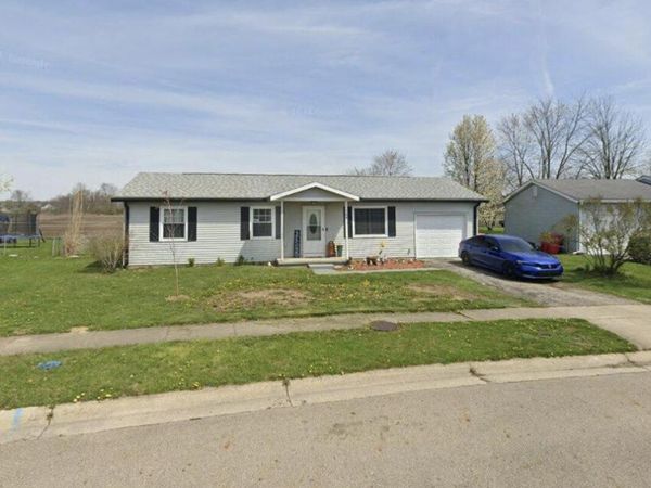 104 Channing Drive , London, OH 43140