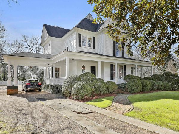 372 E College Street, Griffin, GA 30224