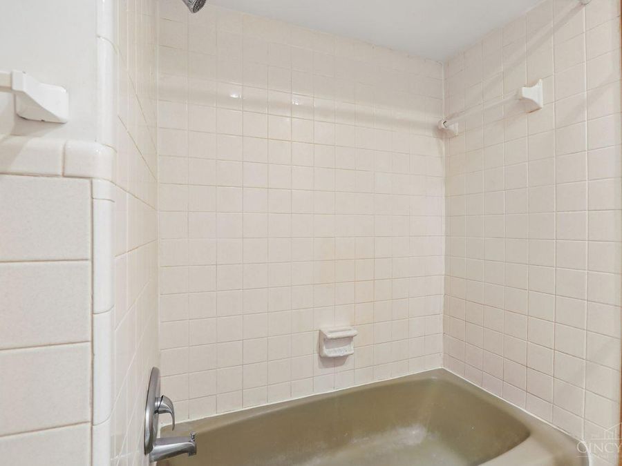 10215 Pendery Drive, Montgomery, OH 45242 Photo 36
