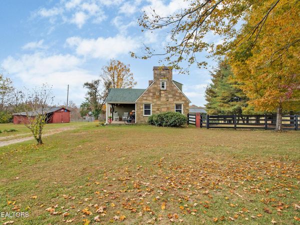 866 Open Range Rd , Crossville, TN 38555