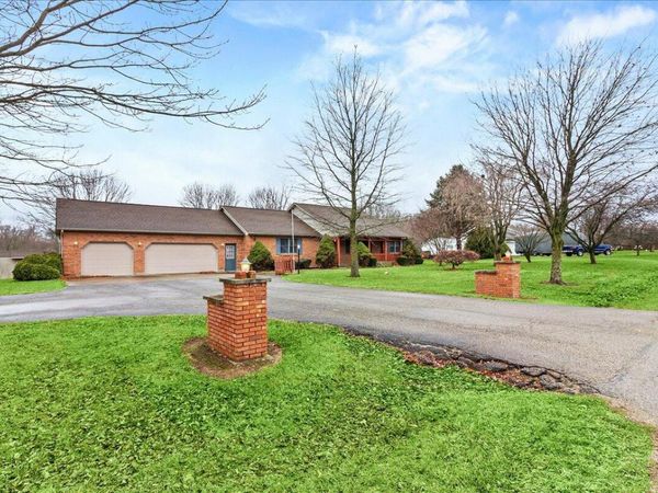 2294 Short Cut Road, Urbana, OH 43078