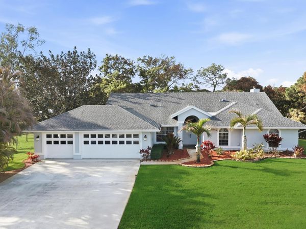 7496 155th Place N, Palm Beach Gardens, FL 33418