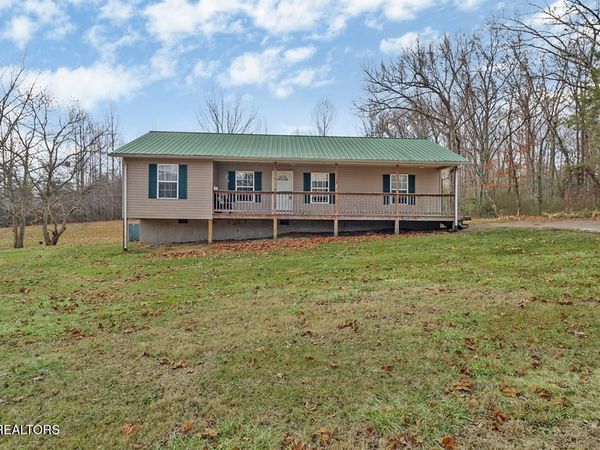 660 E Rock Quarry Rd , Clarkrange, TN 38553