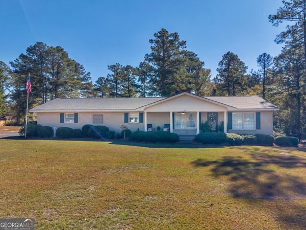 25 Hillcrest Street, Wrightsville, GA 31096