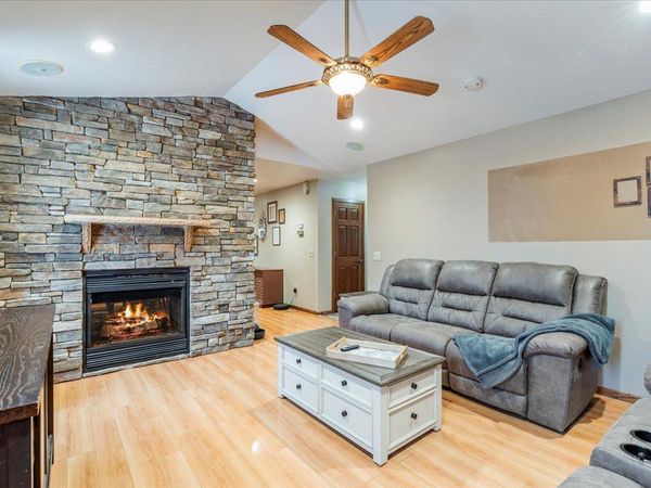 229 Wisconsin Avenue SW, Staples, MN 56479