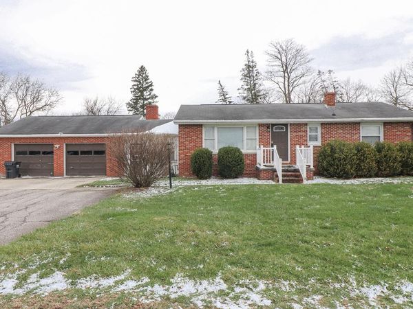 32Florida Ave, Shelby, OH 44875