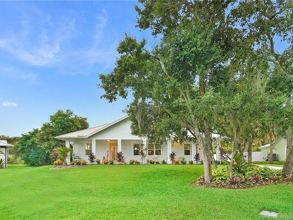 121 Eden Creek Lane , Jensen Beach, FL 34957