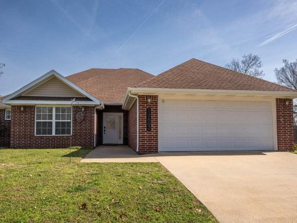 13662 Cloverdale Road , Rogers, AR 72756