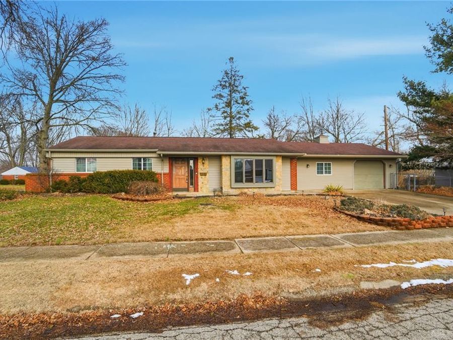 167 W Goodman Drive, Fairborn, OH 45324 Photo 1