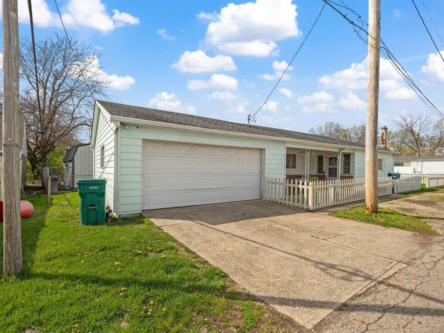 4345 Mathews Avenue , Obetz, OH 43207 Photo 1