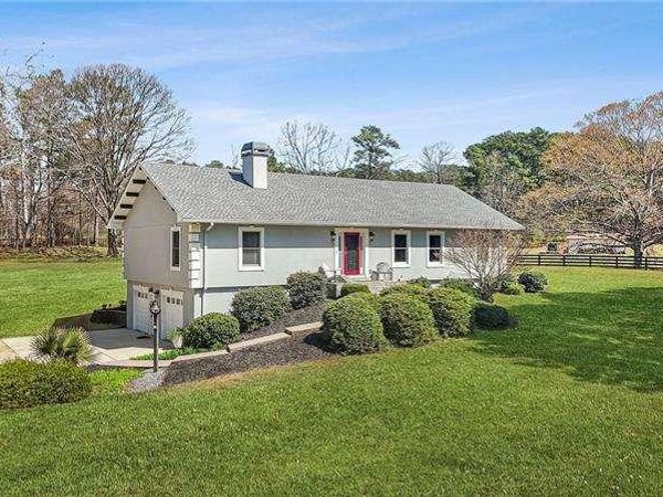 425 Midway Road, Powder Springs, GA 30127