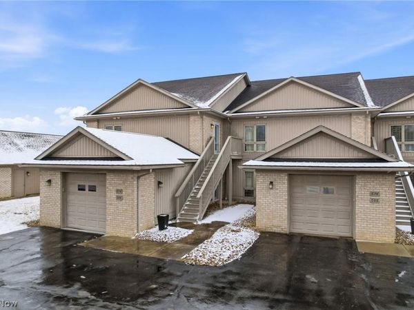 574 Lakeview Blvd. Boulevard , Lake Milton, OH 44429