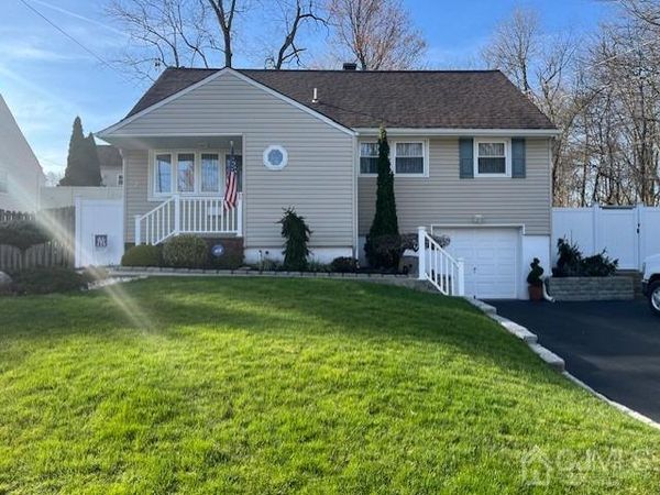 2 Wall Street , Metuchen, NJ 08840