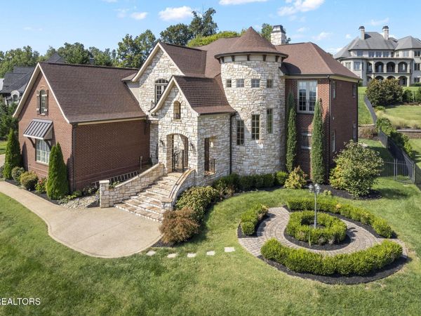 639 Barnsley Rd, Knoxville, TN 37934