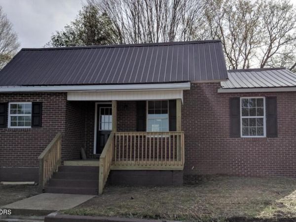 606 Kingston St, Lenoir City, TN 37771