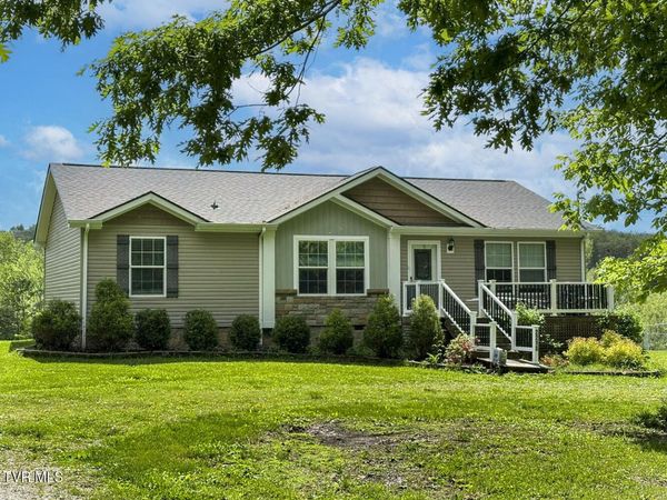 2218 Harvest Lane, Dandridge, TN 37725