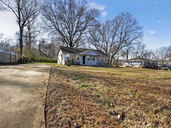 4043 CLEARPOOL CIRCLE RD, Memphis, TN 38118