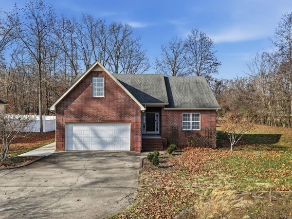 133 Riley Creek Rd , Tullahoma, TN 37388