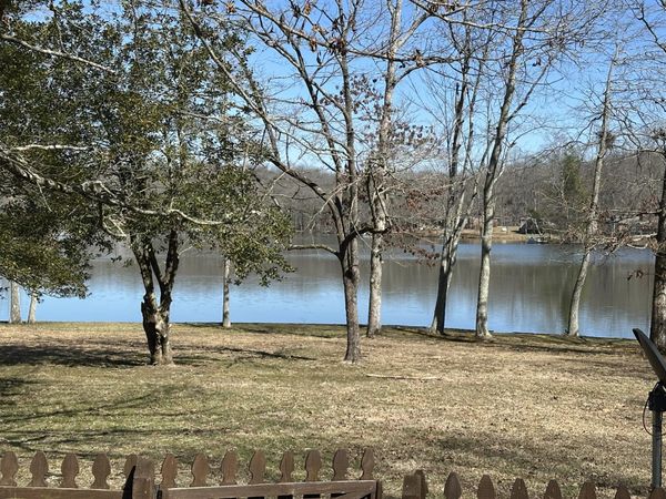 131 Pine Tree Cir , Crossville, TN 38571