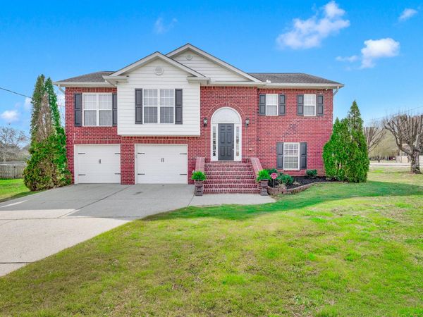 218 Sunnyside Dr , Chapel Hill, TN 37034