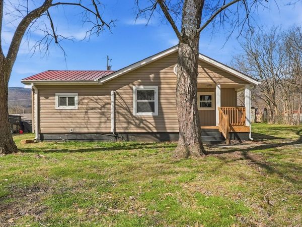 171 S Chestnut Street, Whitwell 37397